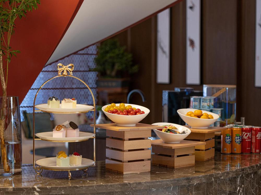 Yunju Hotel Beijing Yonghe Palace Guijie Siheyuan Exterior photo